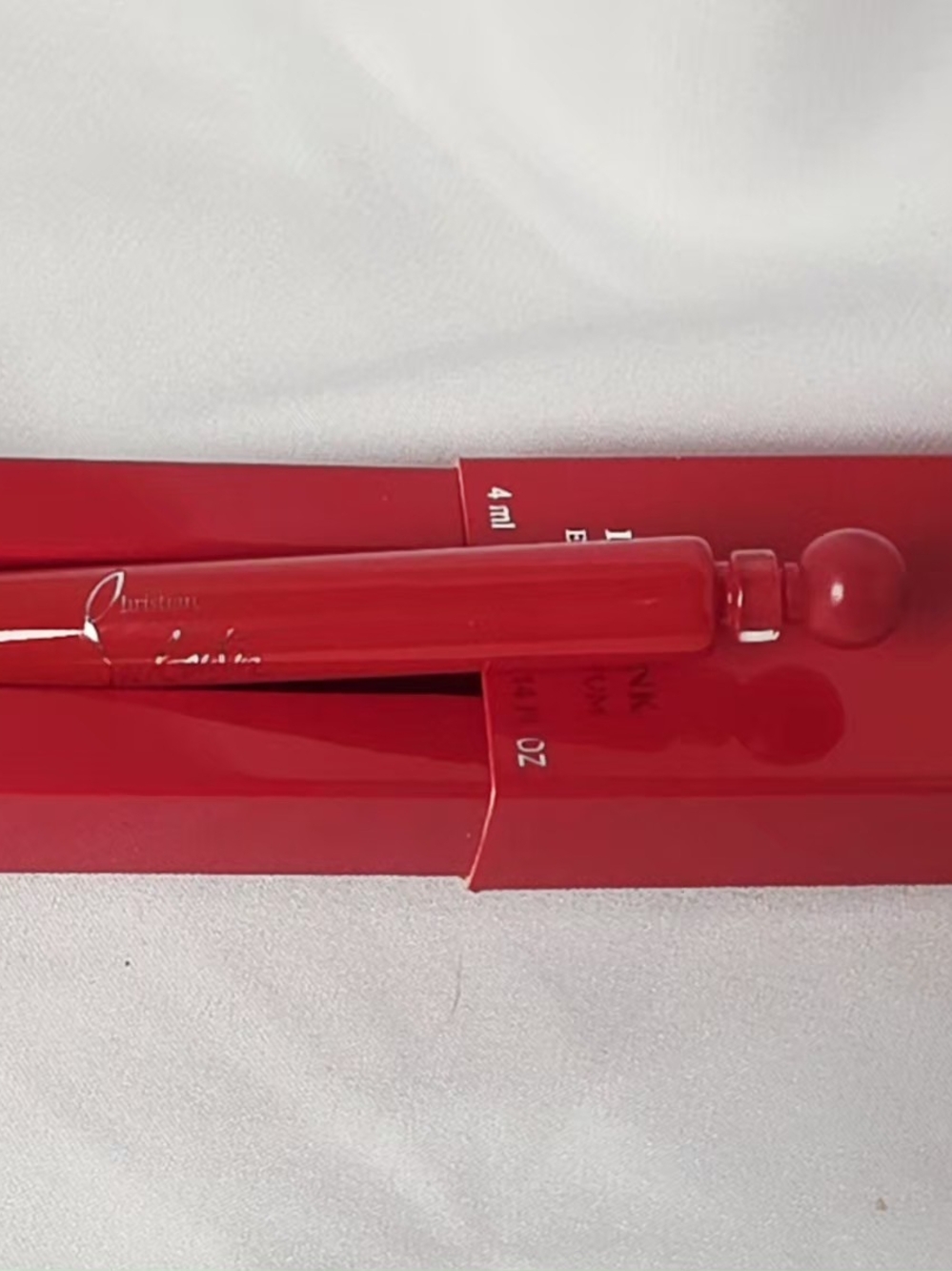 Christian Louboutin Red Fragrance & Beauty Box Set - Picture 7 of 10